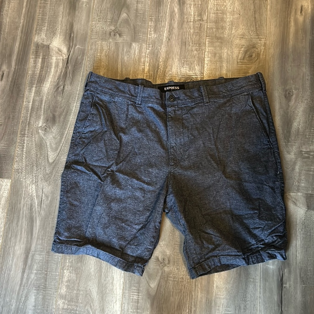 Express 9” inseam short